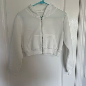 White cropped sweatshirt